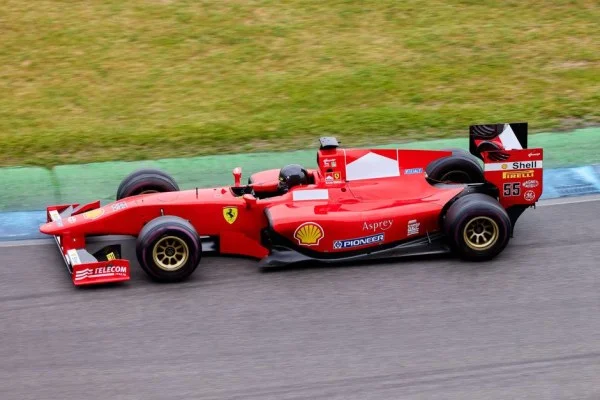 博塔斯加盟凯迪拉克F1车队 2026赛季搭档美国新秀赫塔冲击新格局